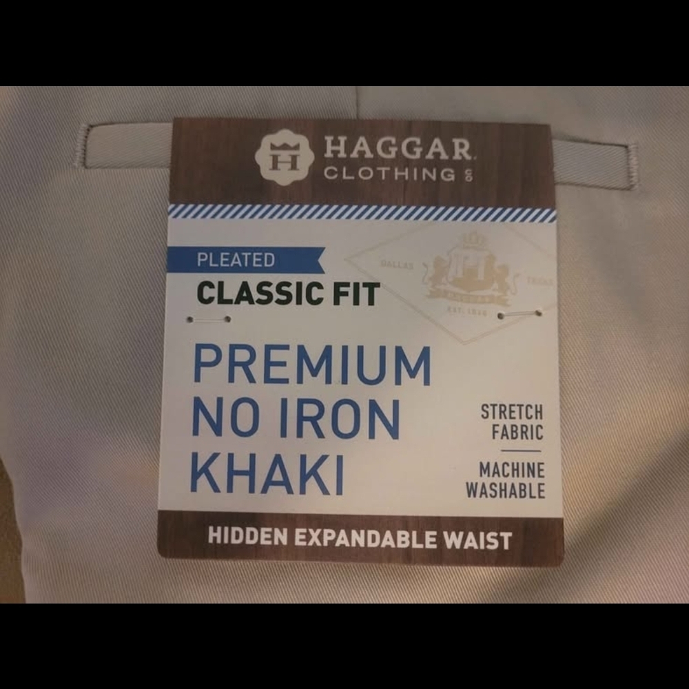 Haggar Premium No-Iron Khaki Chinos - Classic Fit. $70 on tags. 32×30 - Picture 3 of 3